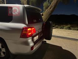 تۆیۆتا لاند کروزەر